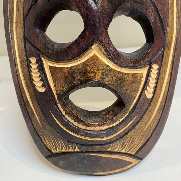 EUC Vintage African Hand Carved and Crafted Wooden Tribal Mask - Picture 2 of 9